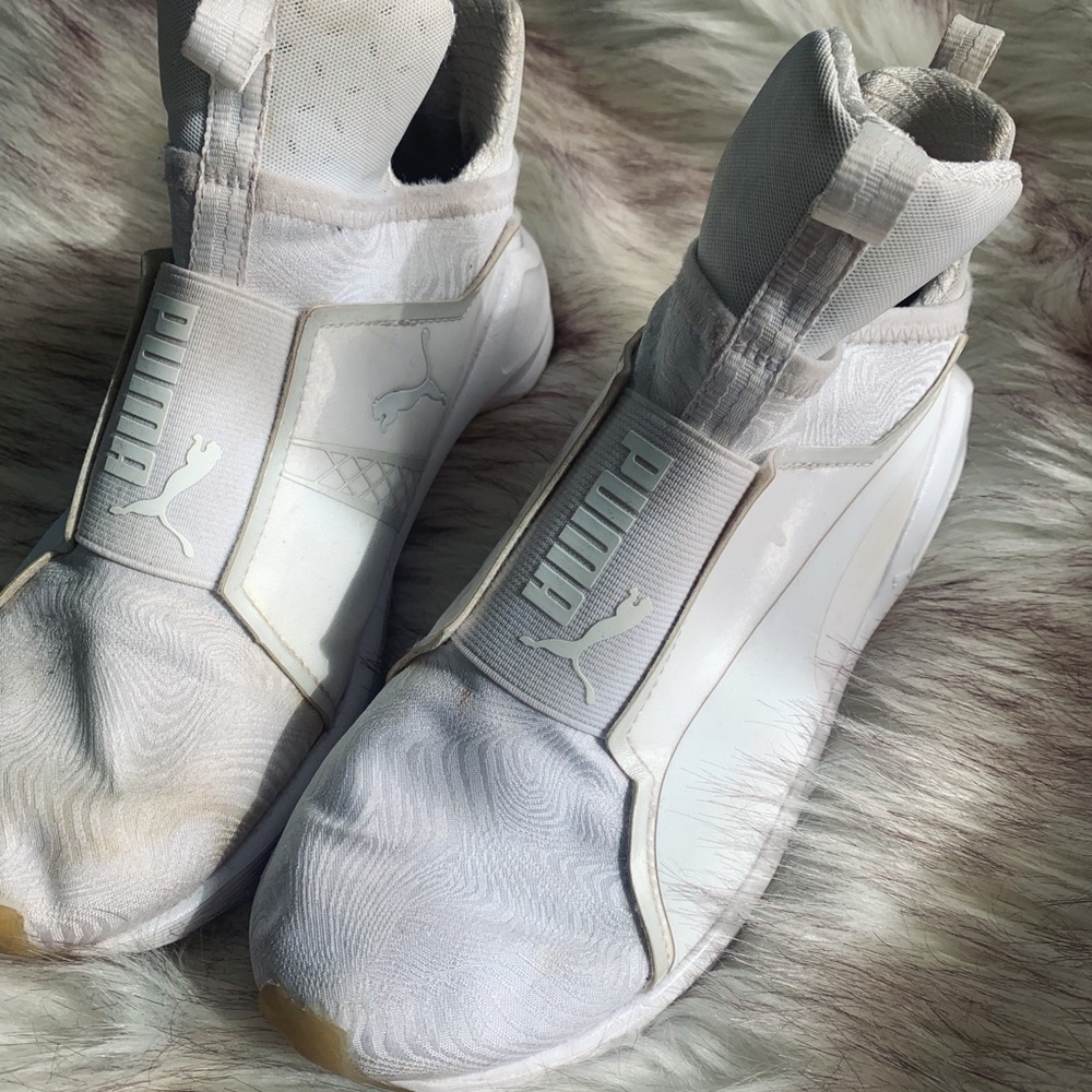Puma Sneakers